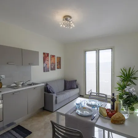 Gloria Del Mare - Swimming Pool With Sea View Apartment Civezza